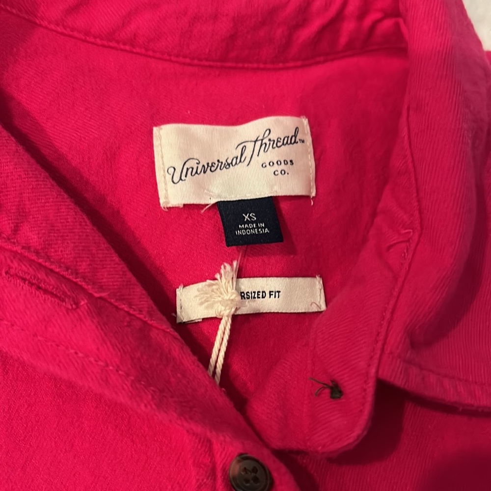 Xs button down - Picture 4 of 4
